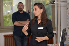 Caroline Grillot, traductrice et biographe de l'entreprise PASSERELLE